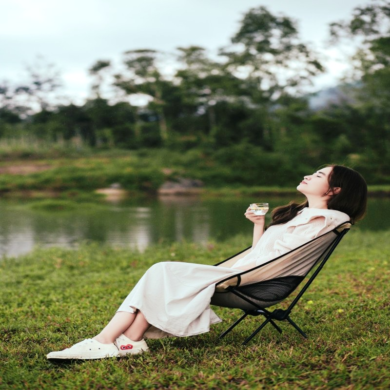  Sip into Wellness: Holistic Benefits of Artisan Teas from the Darjeeling Hills